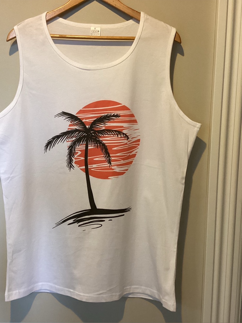 Men’s white Palm Tree Graphic Tank Top - Unbranded, new , never worn.